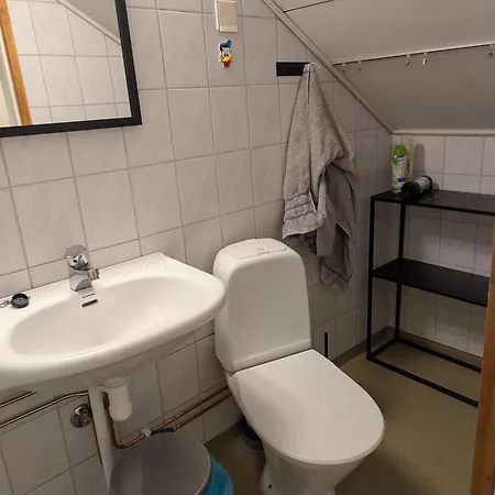 Daire Bjoerk - Charmig Laegenhet Naera Centrum Jakobstad