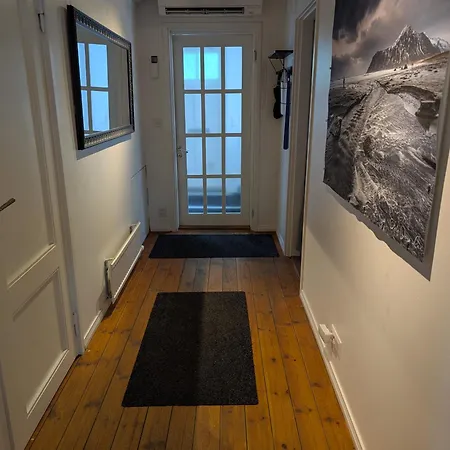 Bjoerk - Charmig Laegenhet Naera Centrum Apartment *