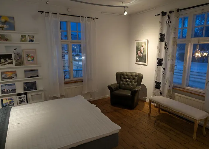 Daire Bjoerk - Charmig Laegenhet Naera Centrum